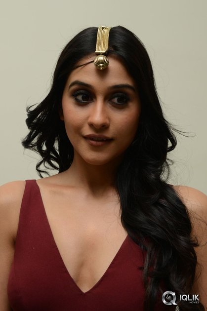 Regina-Cassandra-at-Speedunnodu-Movie-Audio-Launch